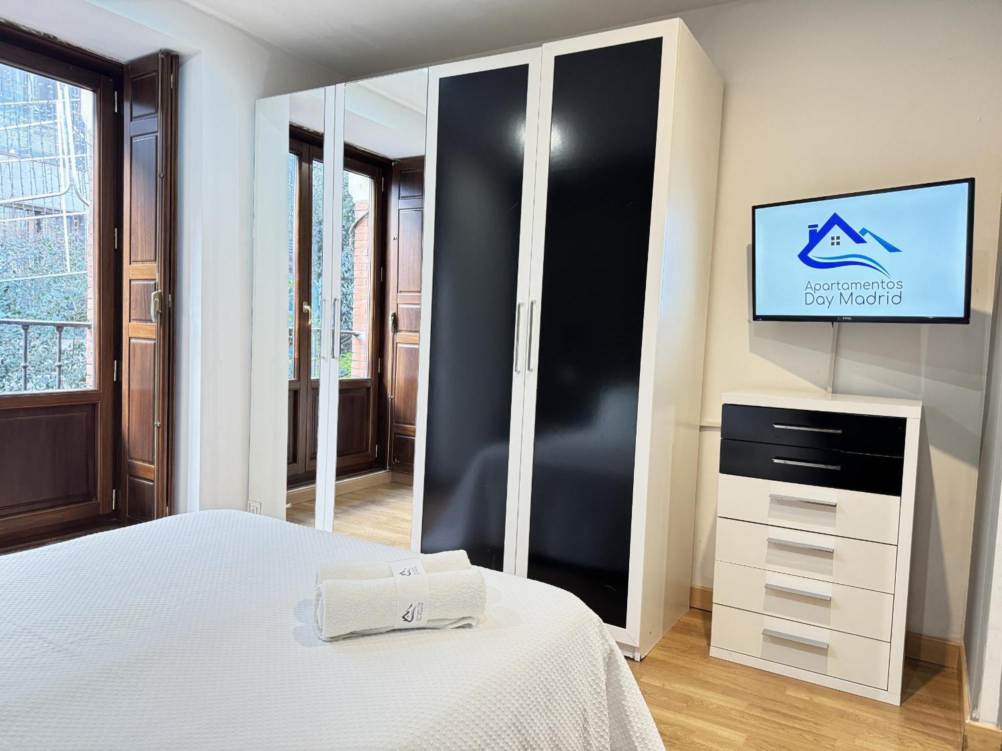 Apartamentos Day Madrid CORREDERA Centro Gran Via Sol Malasaña Exterior foto